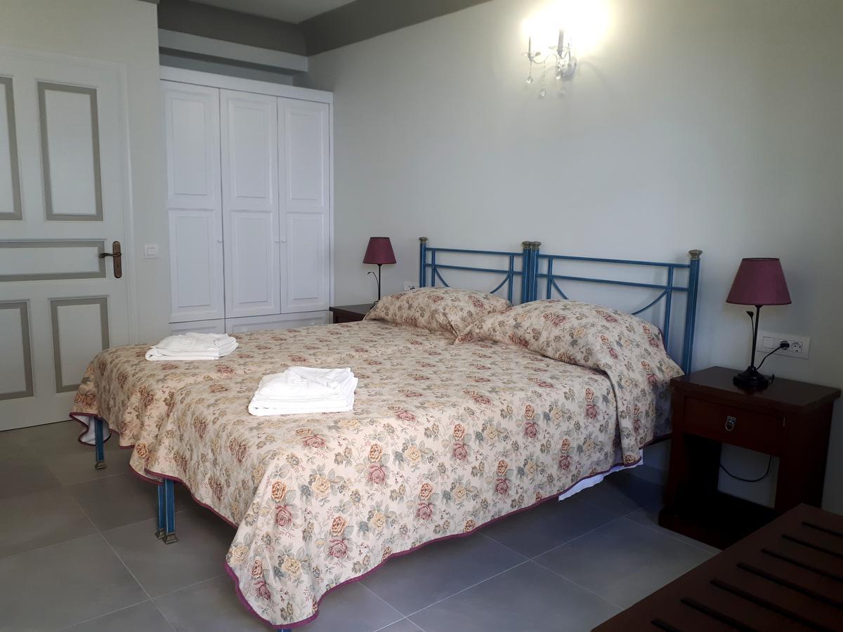 Zephyros Hotel Камари Экстерьер фото
